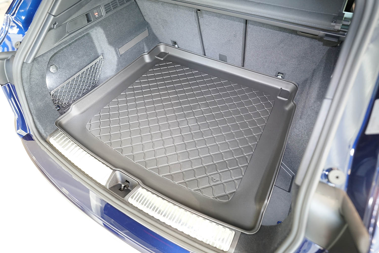 Tavite portbagaj Audi Q5 III Sportback MHEV, caroserie suv, an fabricatie 09.2024 - prezent, bancheta spate culisanta | 194114GRD