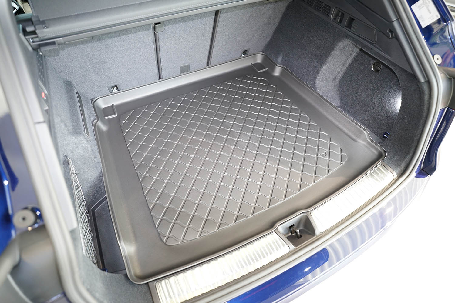 Tavite portbagaj Audi Q5 III Sportback MHEV, caroserie suv, an fabricatie 09.2024 - prezent, bancheta spate culisanta | 194114GRD