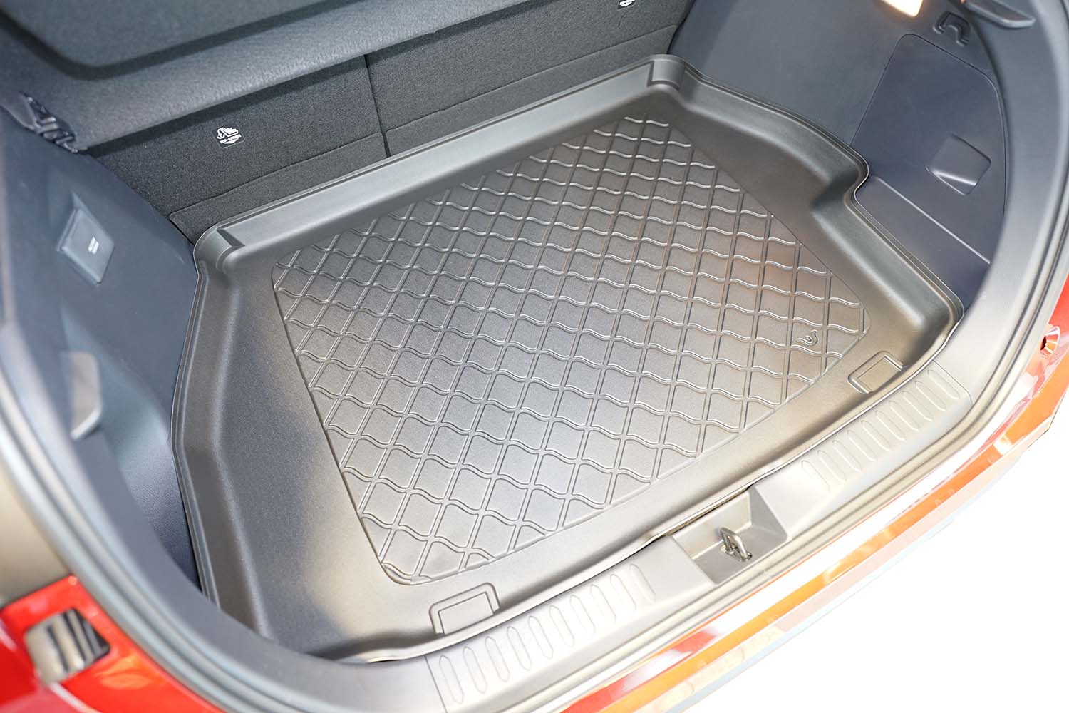 Tavite portbagaj Toyota C-HR PHEV, caroserie suv, an fabricatie 10.2023 - prezent, cu/fara subwoofer | 194286GRD