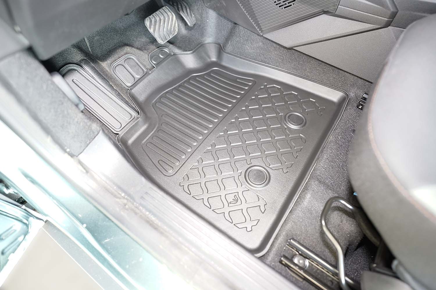 Covorase auto tip tavita Dacia Bigster Hybrid, an fabricatie 03.2025 - prezent, caroserie suv nu corespunde pentru mhev | 604540