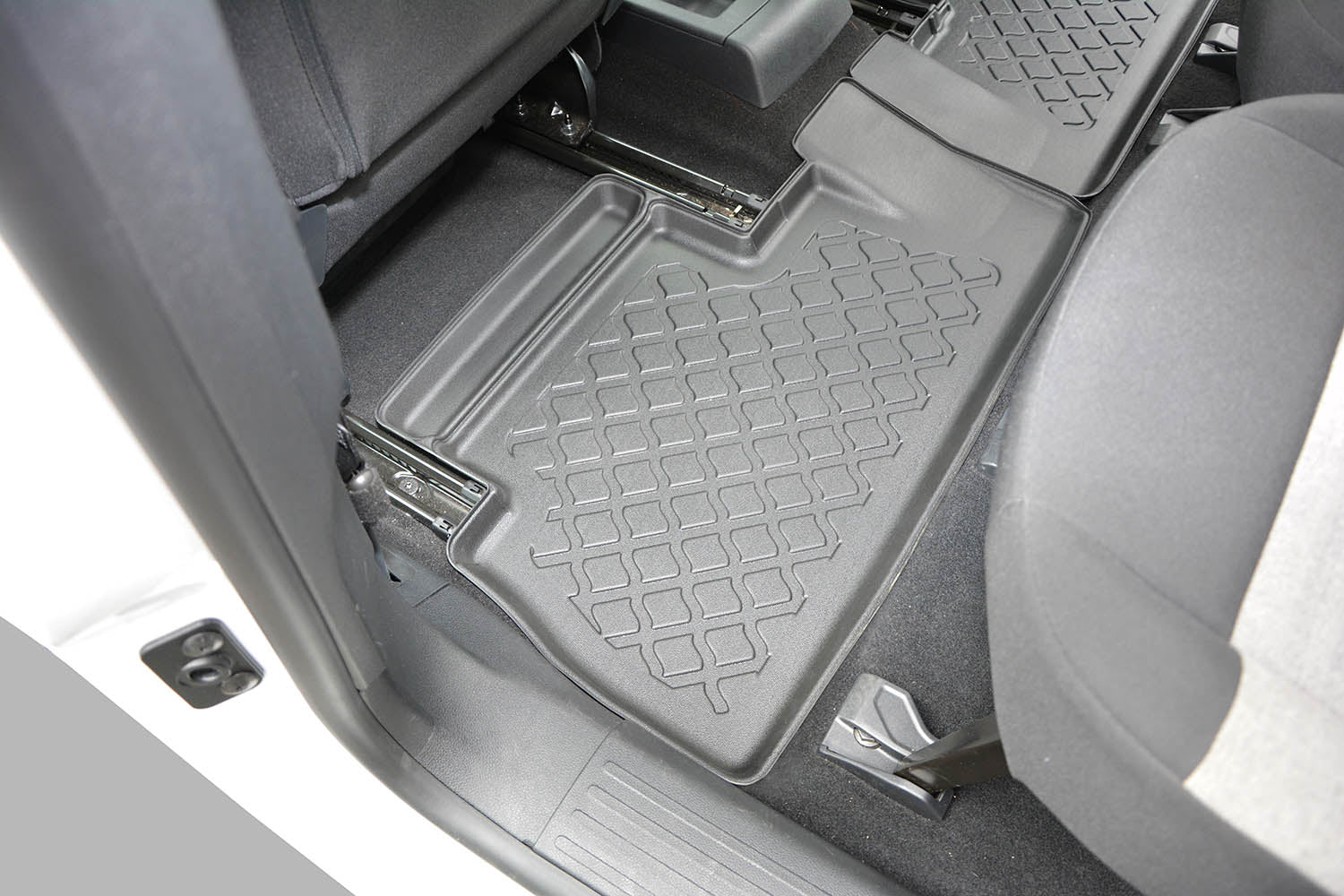 Covorase auto tip tavita Opel Combo -E Life EV, an fabricatie 2023 - prezent, caroserie van 5-7 locuri, fara rand 3 | 603777