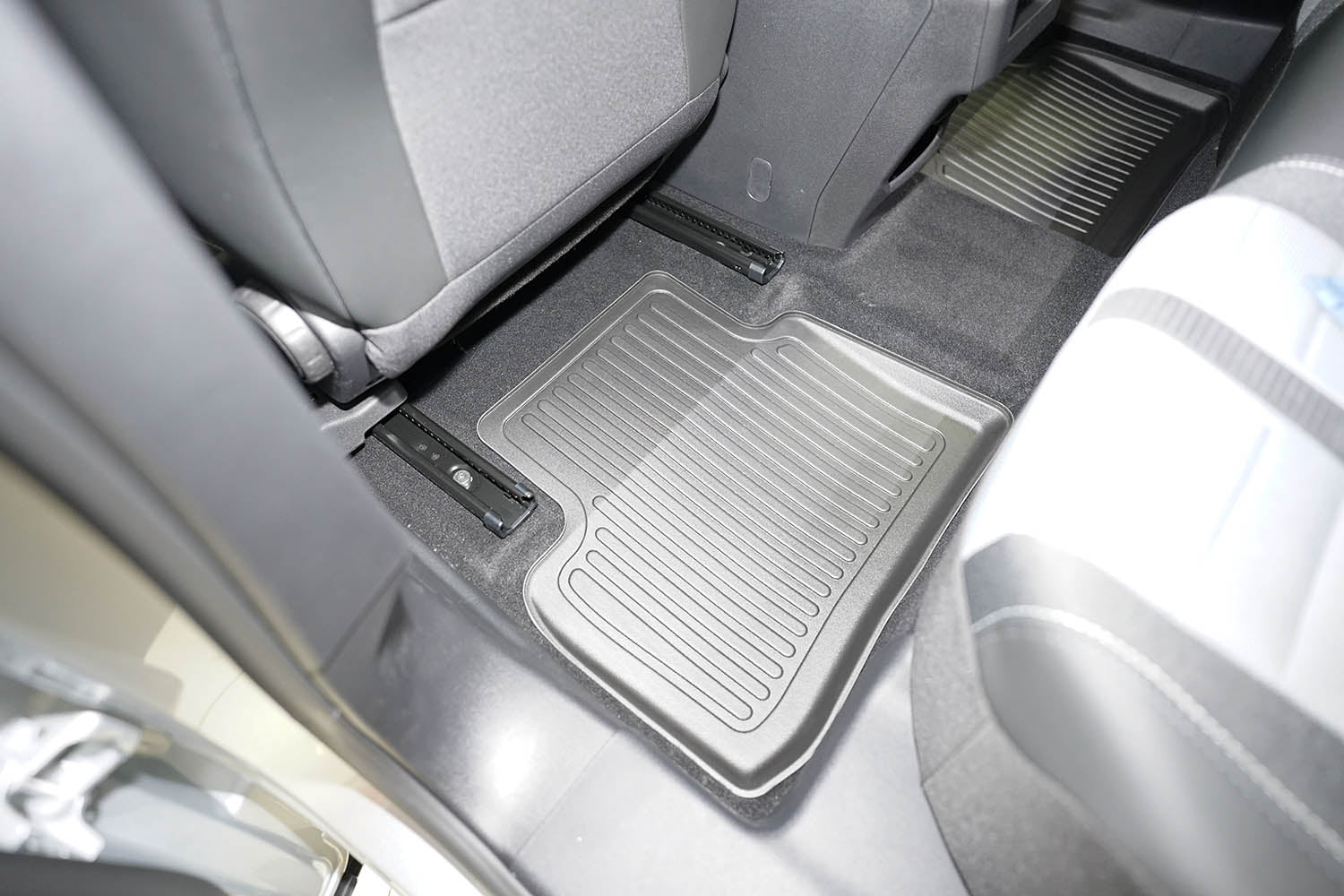 Covorase auto tip tavita Opel Grandland II Hybrid (MHEV), an fabricatie 10.2024 - prezent, caroserie suv nu corespunde pentru electric, al 3-lea rand exclus | 604432