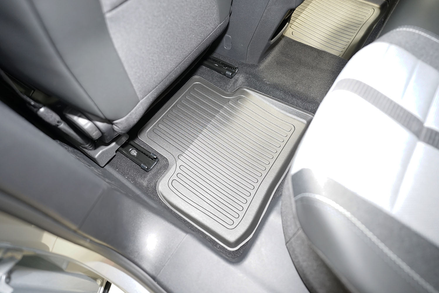 Covorase auto tip tavita Opel Grandland II Hybrid (MHEV), an fabricatie 10.2024 - prezent, caroserie suv nu corespunde pentru electric, al 3-lea rand exclus | 604432