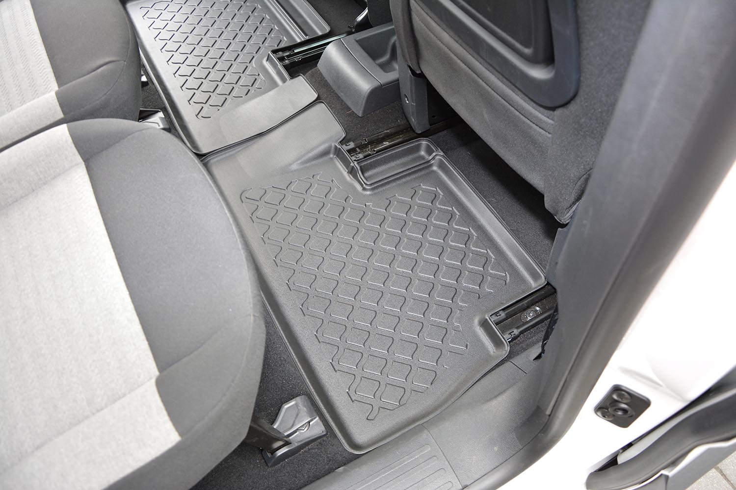 Covorase auto tip tavita Opel Combo -E Life EV, an fabricatie 2023 - prezent, caroserie van 5-7 locuri, fara rand 3 | 603777